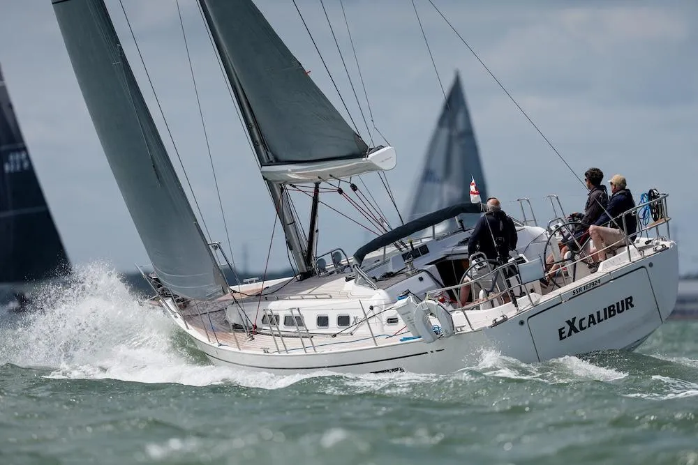Yacht Excalibur sailing